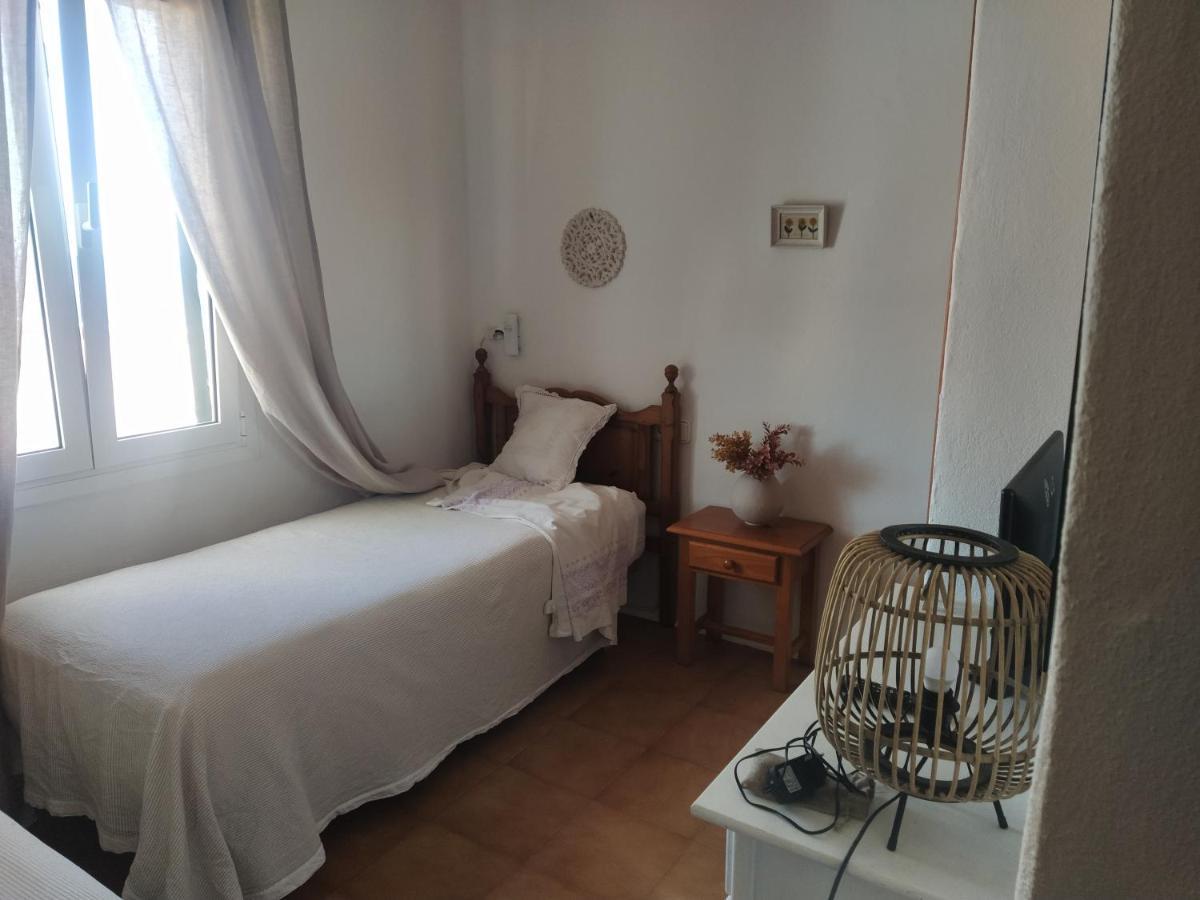 Duplex En Playas De Fornells Apartment Fornells  Bagian luar foto
